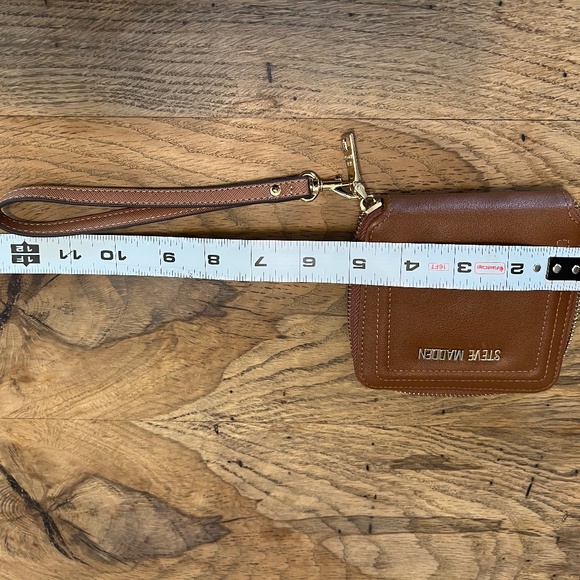 Steve Madden Brown Wallet with Zipper and Handle (about 5 inch square) - Picture 6 of 11